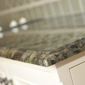 Dupont edging countertop profile