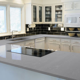 Kitchen with Grey Savoie