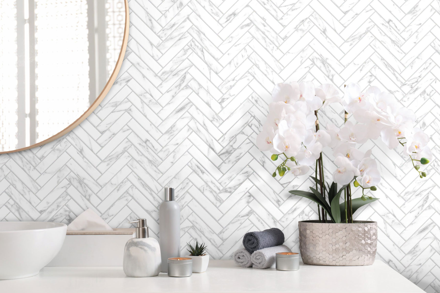 PRESTIGE Carrara Herringbone Room